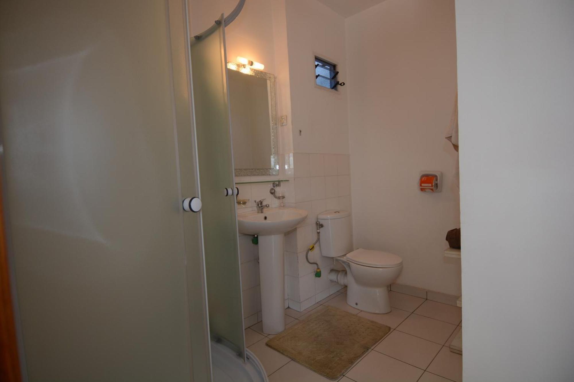Aina Hotel Antananarivo Oda fotoğraf